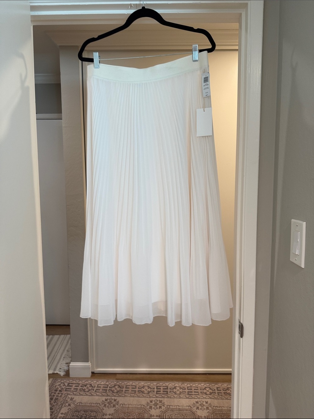 Aritzia Wilfred New Twirl Skirt